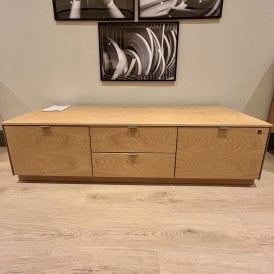 SM931 TV Lowboard with Remote Link - Clearance