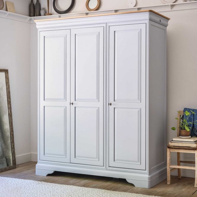 Willis & Gambier Chantilly 3 Door Triple Wardrobe